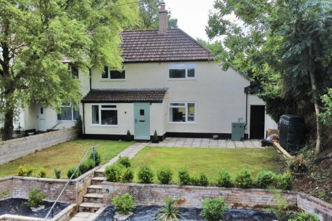 2 bedroom semi-detached house for sale