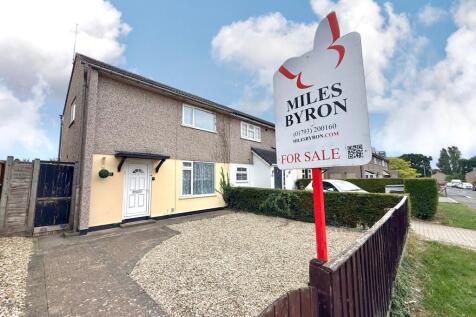 Park South, Swindon SN3 2 bed end of terrace house for sale