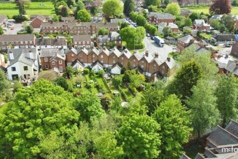 4 bedroom town house for sale