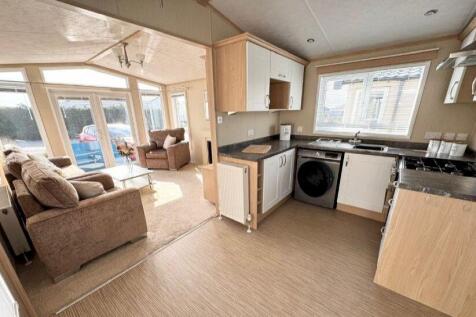 Solent Breezes Holiday Park... 2 bed static caravan for sale