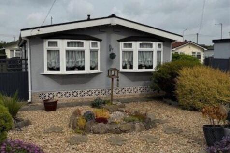 Two Bed Stately Albion (38x20) 1985 ... 2 bed apartment for sale