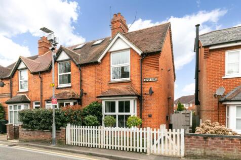 Gipsy Lane, Wokingham RG40 2 bed end of terrace house for sale