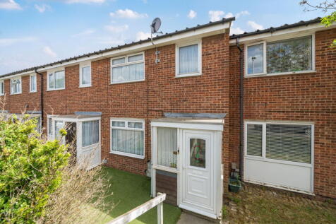 Hazlemere Drive, Gillingham ME7 3 bed terraced house for sale