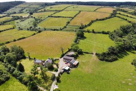 3 bedroom farm house for sale