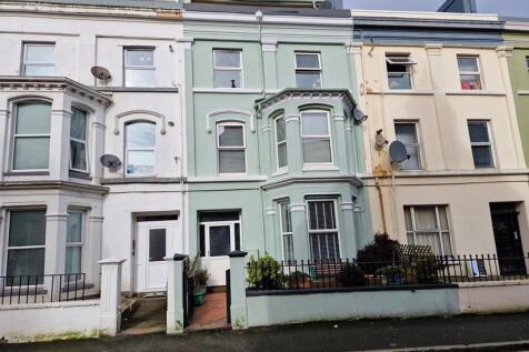10 bedroom property for sale