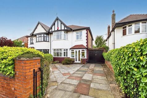 Chester Avenue, Southport PR9 3 bed semi