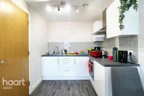 Skinner Lane, Leeds 1 bed apartment for sale