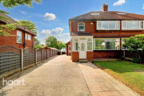4 bedroom semi-detached house for sale