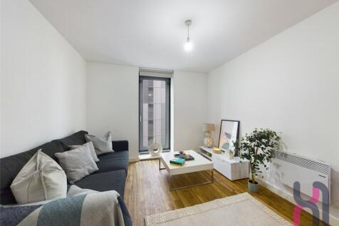 Media City, Michigan Point Tower A... 1 bed flat for sale
