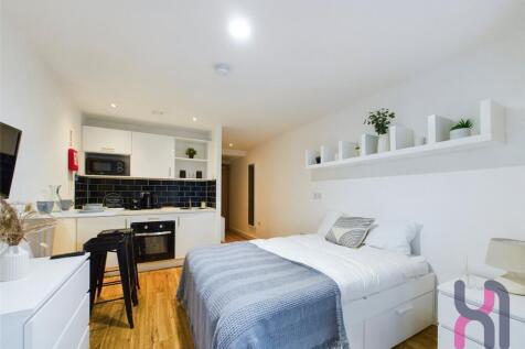 Studio flat for sale