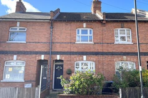 56 Highfield Road, Winchmore Hill... 3 bed terraced house for sale