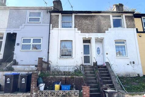 9 Hillside Road, Dover, Kent, CT17 0JQ 3 bed terraced house for sale