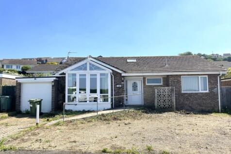 16 Waterside Park, Portishead... 3 bed detached bungalow for sale