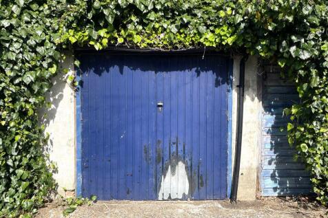 Garage 7, Quadrant Road, Thornton... Garage for sale