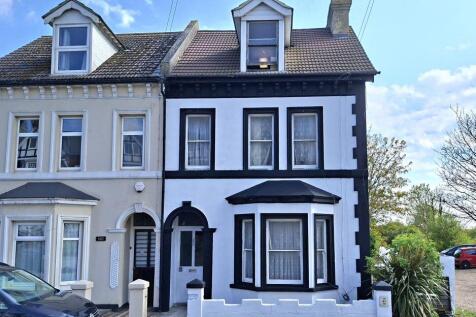 158 Seabrook Road, Hythe, CT21 5RA 6 bed semi