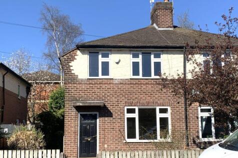 15 Summer Avenue, Urmston... 3 bed semi