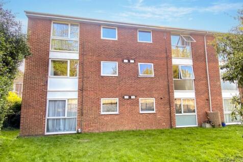 Flat 12 Earls Court, The Mall... 2 bed flat for sale