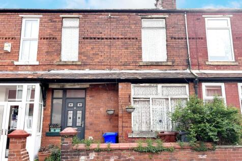 6 Leybourne Avenue, Manchester... 3 bed terraced house for sale