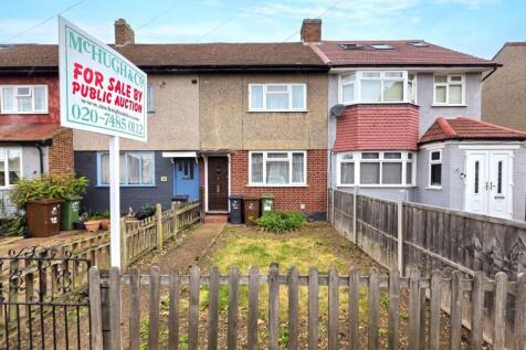 40 Frizlands Lane, Dagenham, RM10 7YH 2 bed terraced house for sale