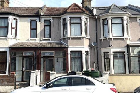 17(A) Gladstone Avenue, Manor Park... 1 bed flat for sale