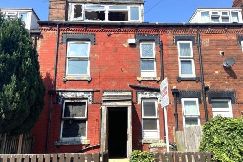 5 Darfield Crescent, Leeds, LS8 5DA 2 bed terraced house for sale