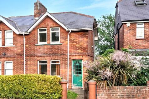 156 Kingsnorth Road, Ashford, TN23 6LS 3 bed semi