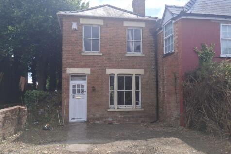 94 Barnwood Road, Gloucester, GL4 3JH 3 bed semi