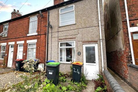 2 bedroom end of terrace house for sale