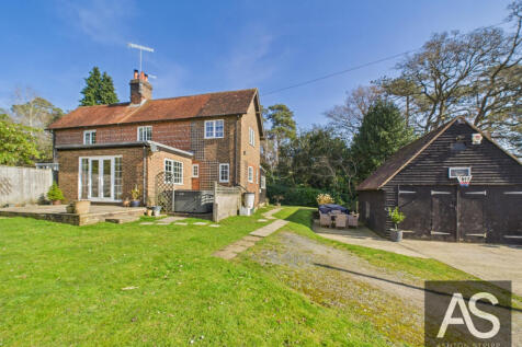 Frickley Lane, Battle, TN33 3 bed semi