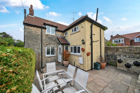 2 bedroom detached house for sale
