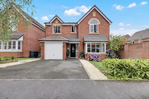 Kingfisher Crescent, Sandbach... 4 bed detached house for sale