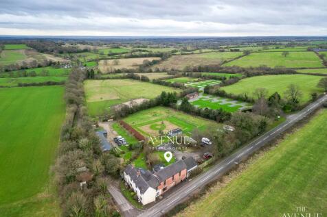 Coach House, Jinglers, Bradley... 5 bed semi