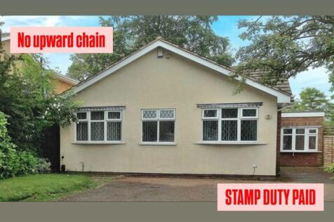 25 DIPPONS MILL CLOSE WV6 8HH 4 bed detached bungalow for sale