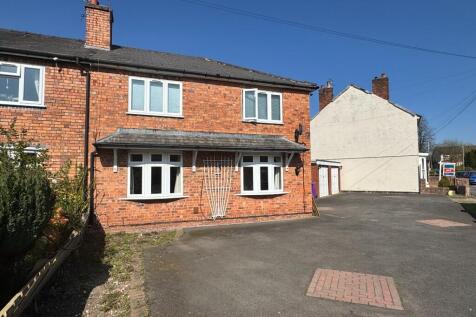 4 bedroom semi-detached house for sale
