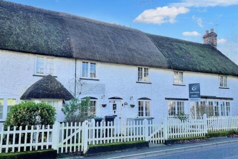 2 bedroom cottage for sale