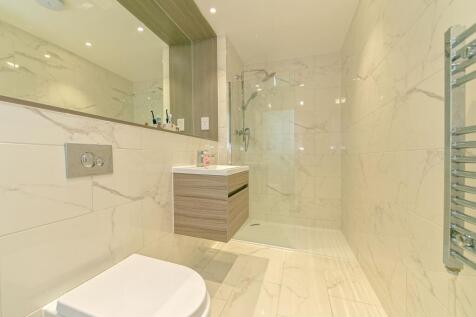 Silbury Boulevard, Milton Keynes, MK9 1 bed apartment for sale
