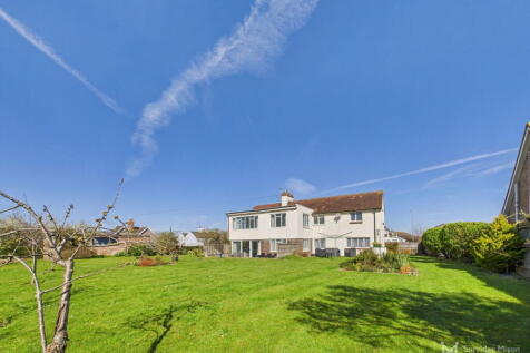Eastbourne Road, Eastbourne BN20 5 bed detached house for sale