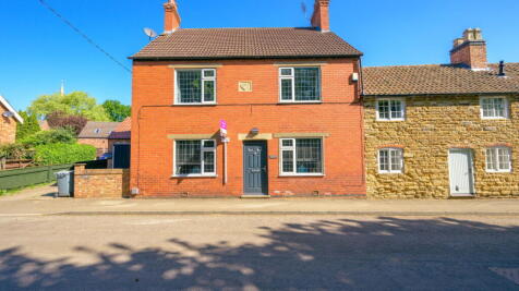 Church Street, Grantham NG32 4 bed semi