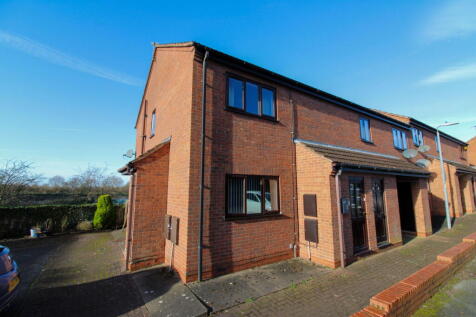 Warren Close, Gainsborough DN21 1 bed flat for sale