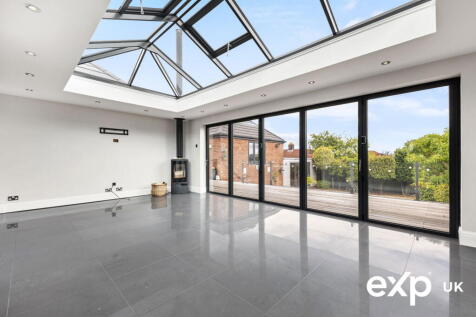 Southwell Road West, Mansfield NG18 4 bed detached bungalow for sale