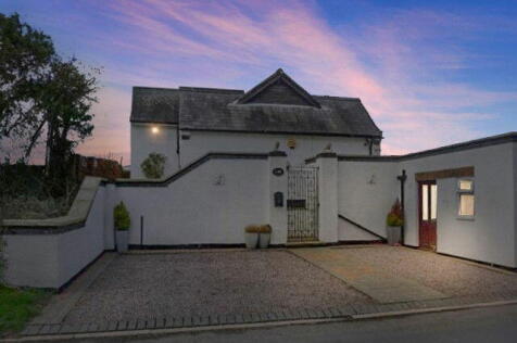 London Road, Wellingborough NN29 3 bed detached bungalow for sale