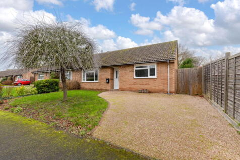 2 bedroom semi-detached bungalow for sale
