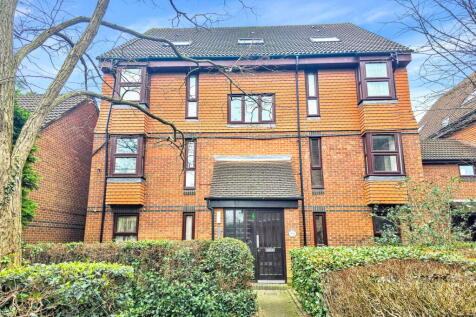 Turnpike Lane, Sutton SM1 Studio for sale