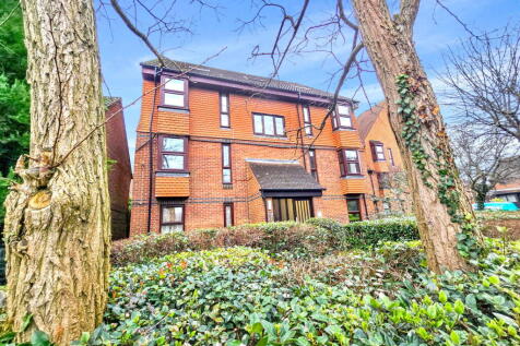 Turnpike Lane, Sutton SM1 Studio for sale