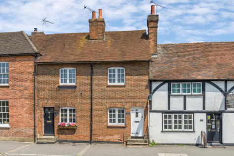 2 bedroom mews property for sale