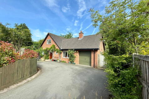 Firs Close, Oswestry SY11 4 bed detached house for sale
