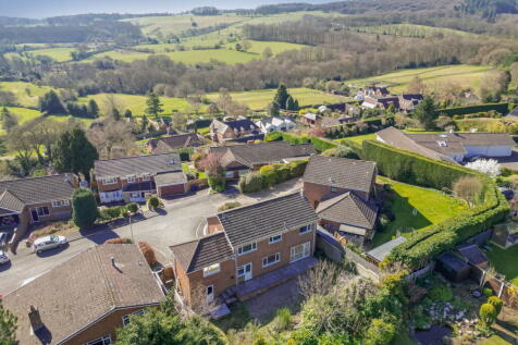 The Grange, Rugeley WS15 4 bed detached house for sale