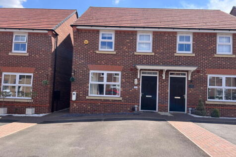 whetstone street, redditch B98 3 bed semi