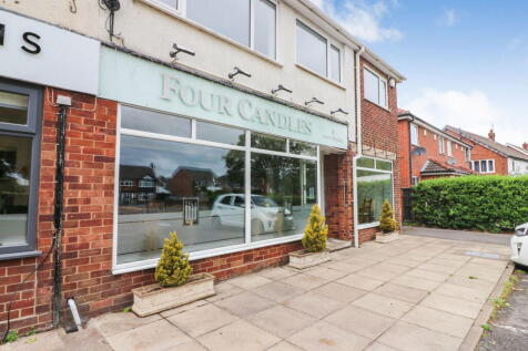Louth Road, Grimsby DN36 2 bed end of terrace house for sale