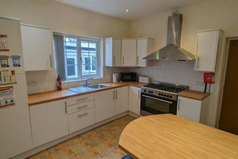 6 bedroom terraced house for sale